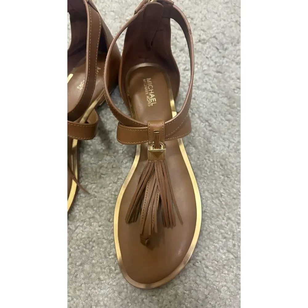 Michael Kors Winslow Flat Leather Tassel Sandals ✨size 6